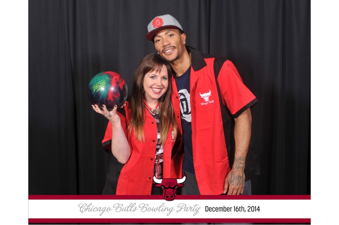 Derek Rose poses at the celebrity step and repeat photo activity with onsite 8x10 photo prints