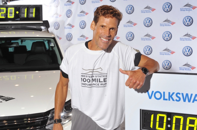 ultra marathon man, dean karnazes, makes celebrity step repeat photo appearance at chicago marathon