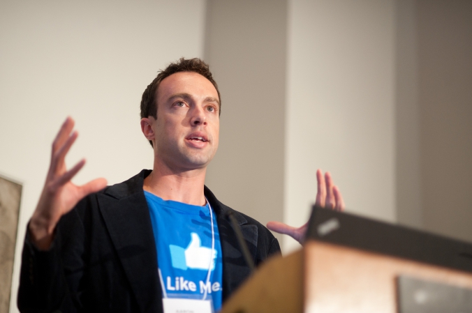 author aaron goldman, seo google master, speaks at chicago field museum corporate symposium