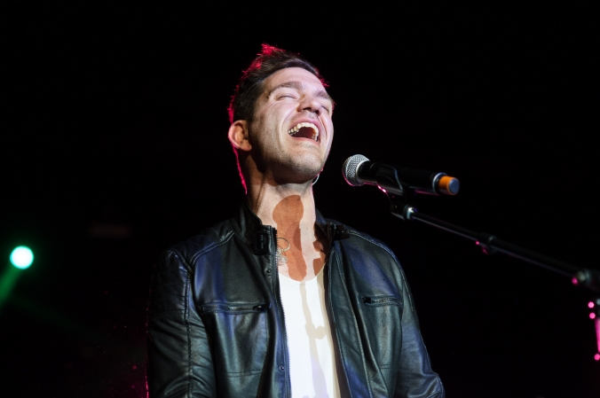 Andy Grammer performing at Thresholds LIMELight annual fundraiser 2015
