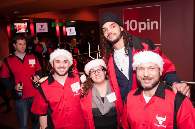 Chicago Bulls Joakim Noah poses with his team at Bowling with the Bulls, 10pin.