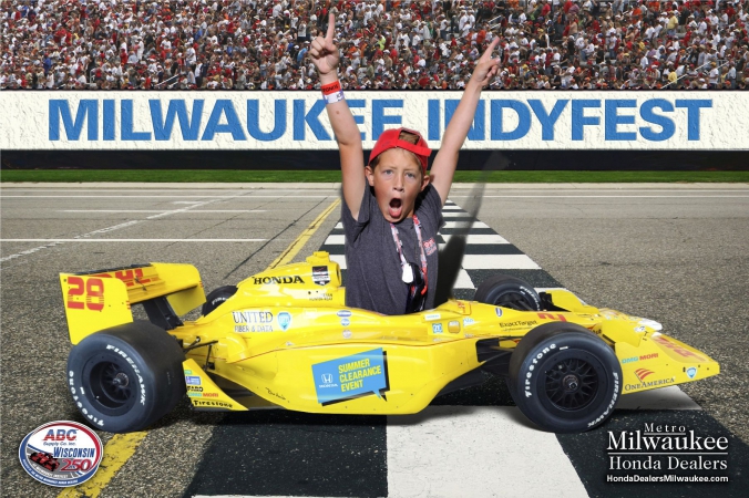 psyched kid, logo branded green screen photo printed onsite for honda, milwaukee indyfest