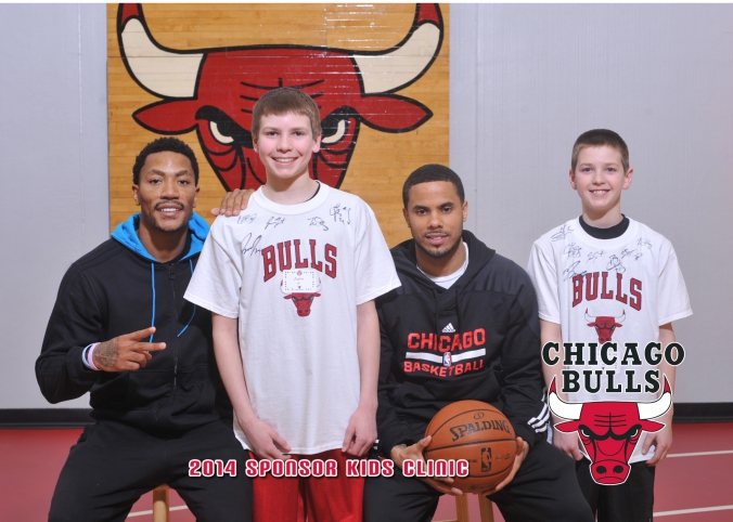 nba chicago bulls derek rose poses with young fans for 2014 sponsor kids clinic, 5x7 photos printed instantly onsite