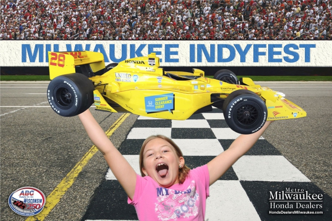 green screen photo activity at milwaukee indyfest, with social media sharing and onsite photo printing