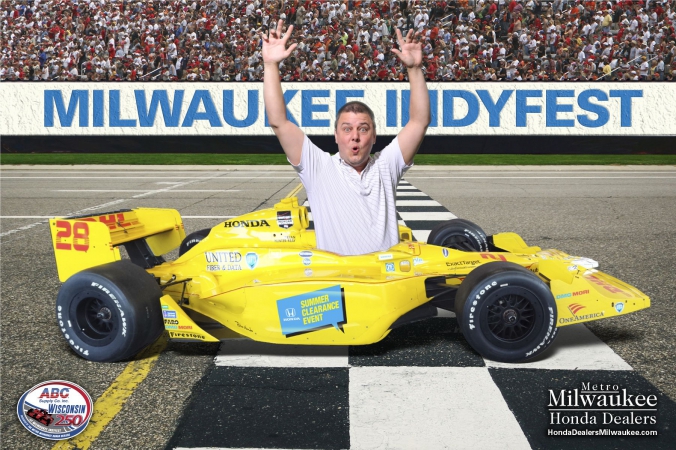 green screen photo activity at milwaukee indyfest, with social media sharing and onsite photo printing